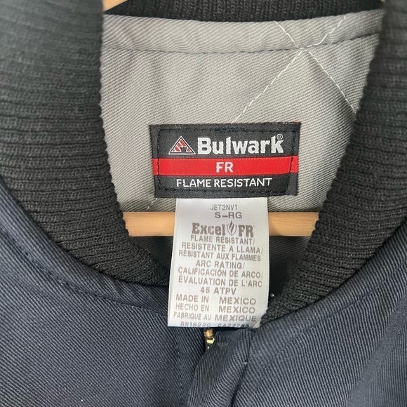 New Men’s Bulwark Flame Resistant 9 Oz Twill Cotton Excel Jacket Size S - Picture 3 of 11